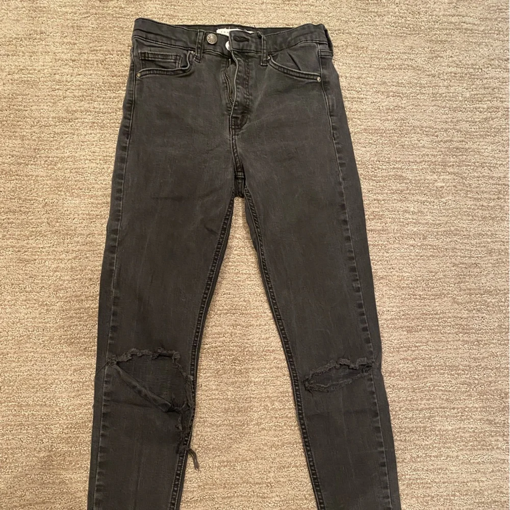 Topshop Jamie Jeans With Rips - Picture 1 of 3